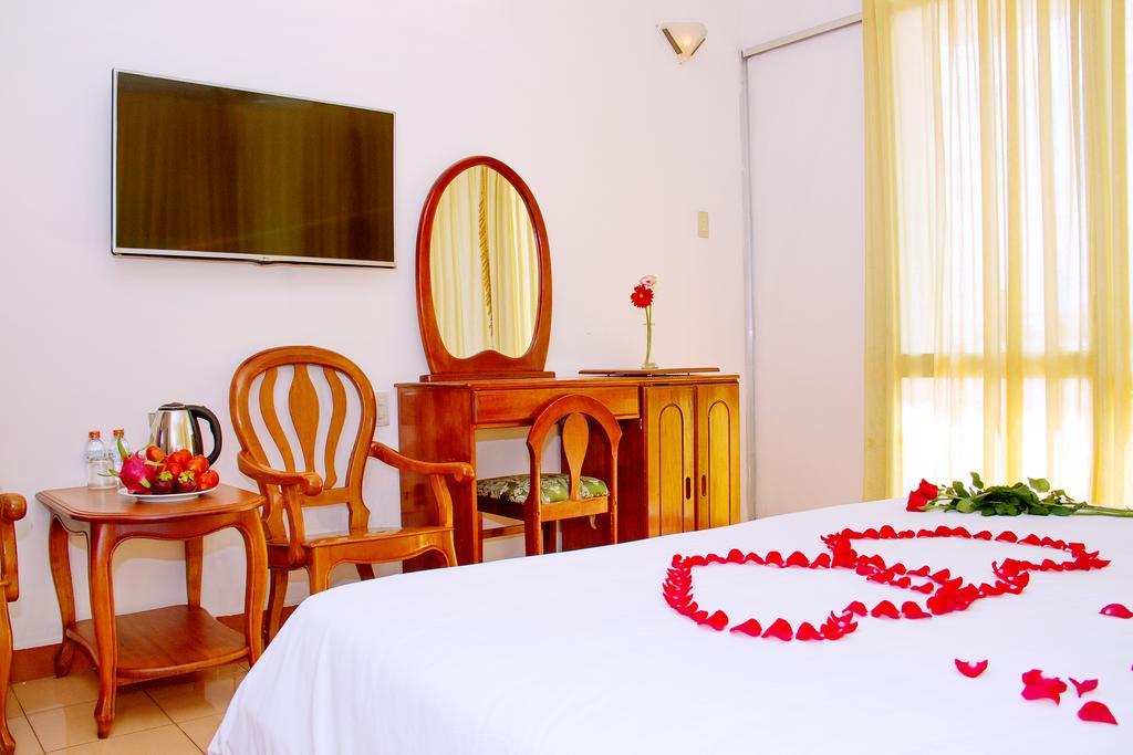 Aurora Nha Trang Hotel Exterior photo