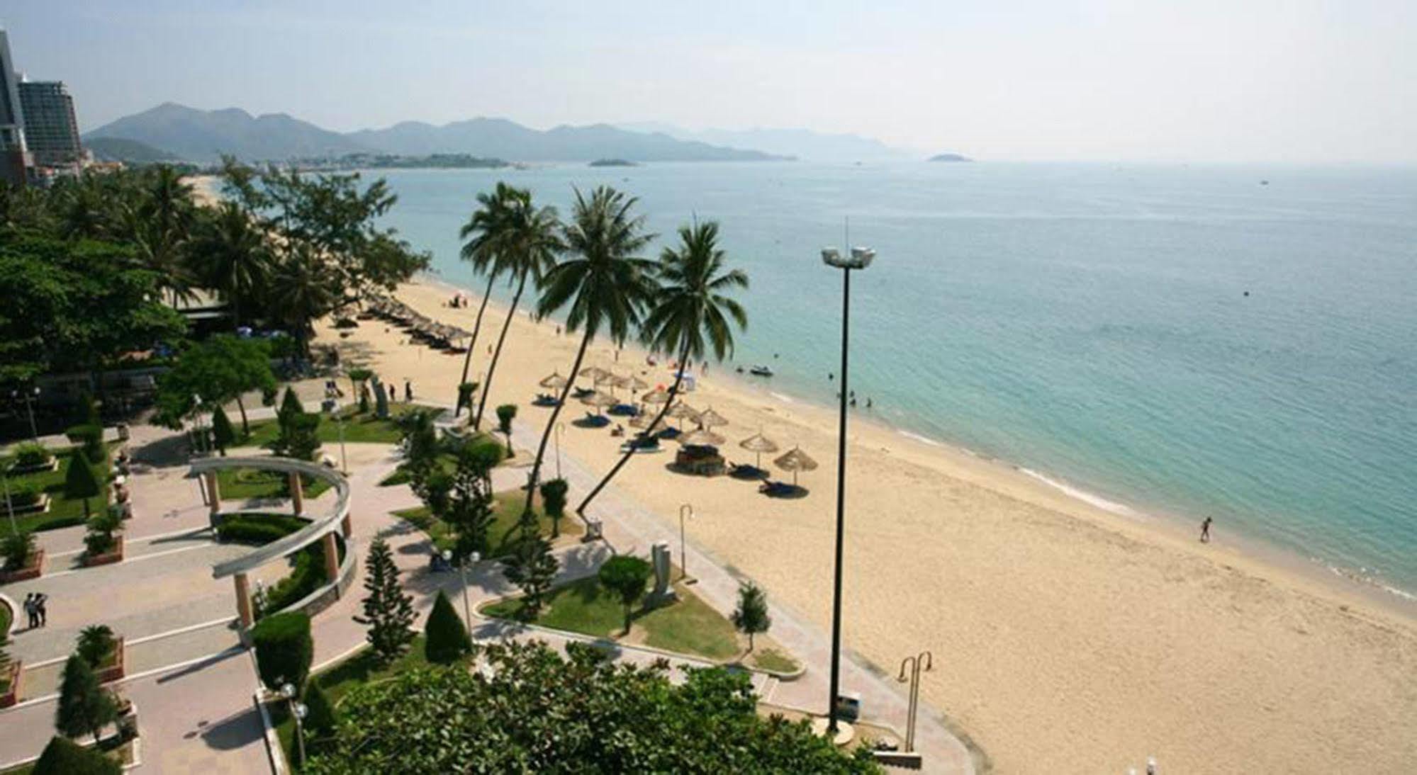 Aurora Nha Trang Hotel Exterior photo
